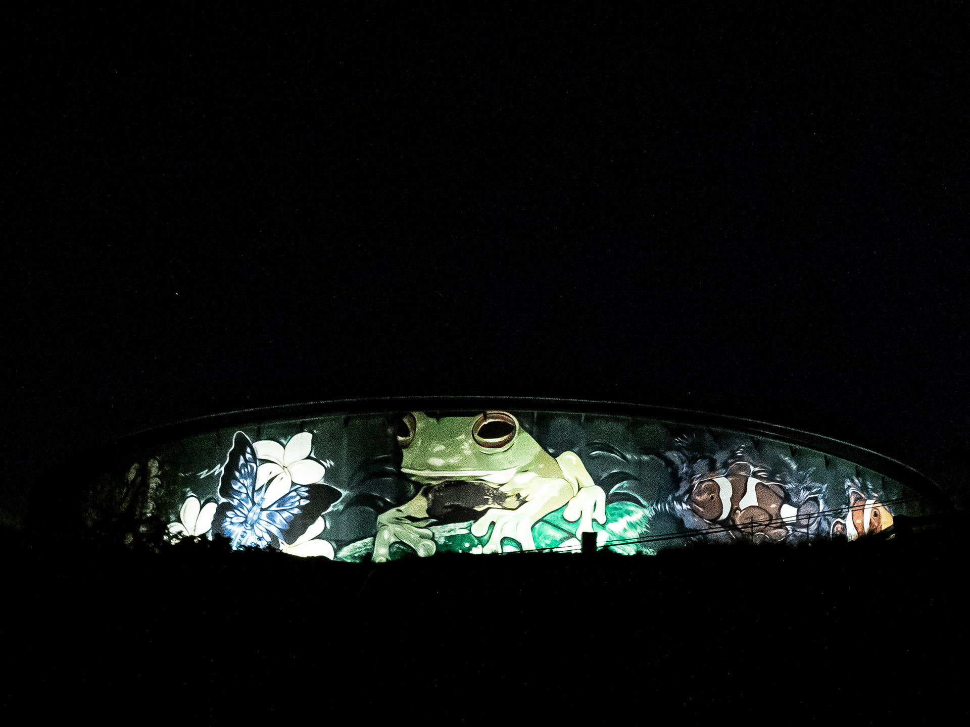 mural on water tank
