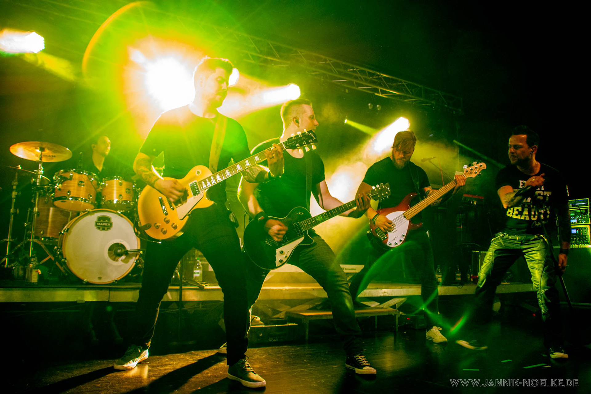 NoChange Live in Bitz