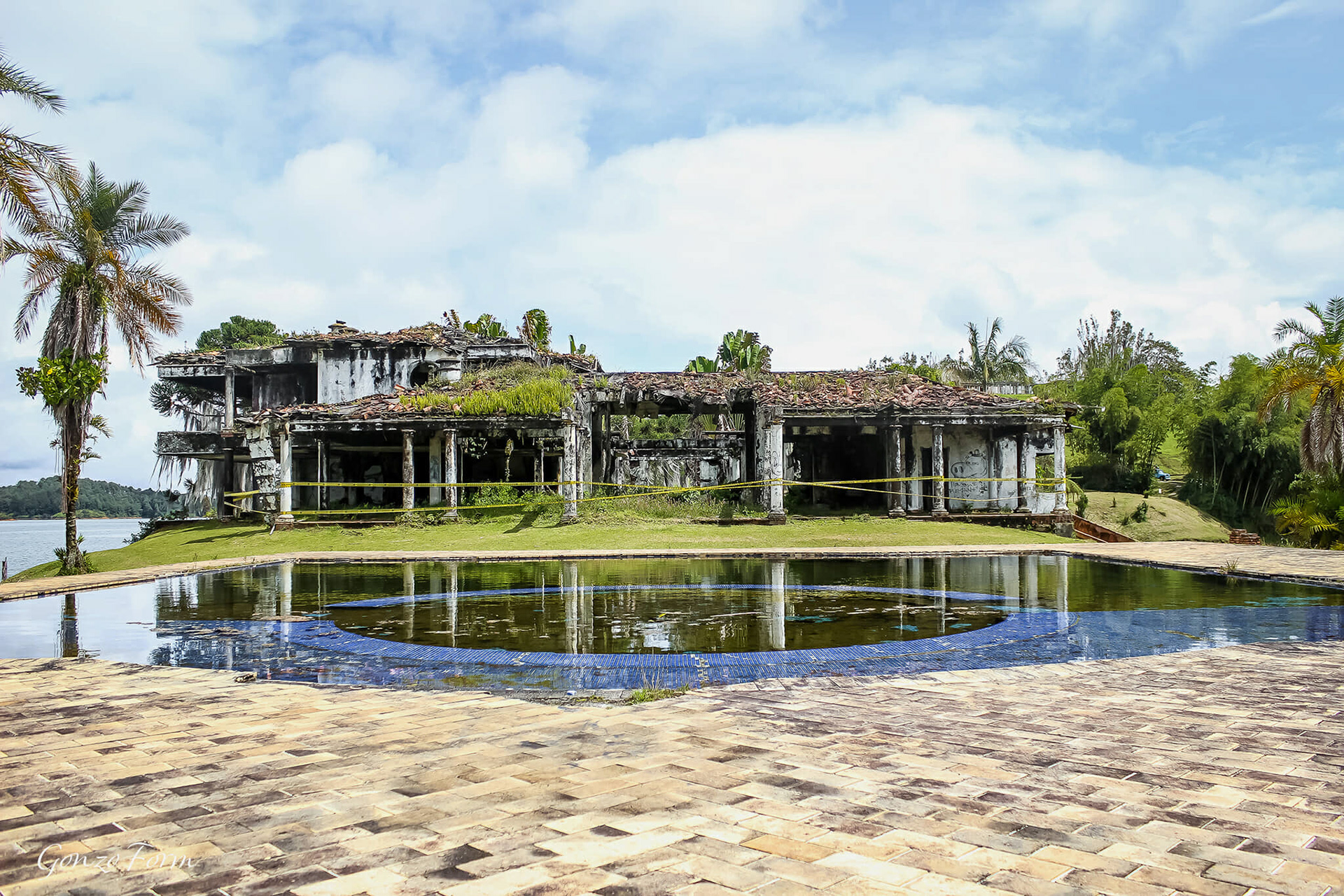 Gonzo Form - Pablo Escobar's House