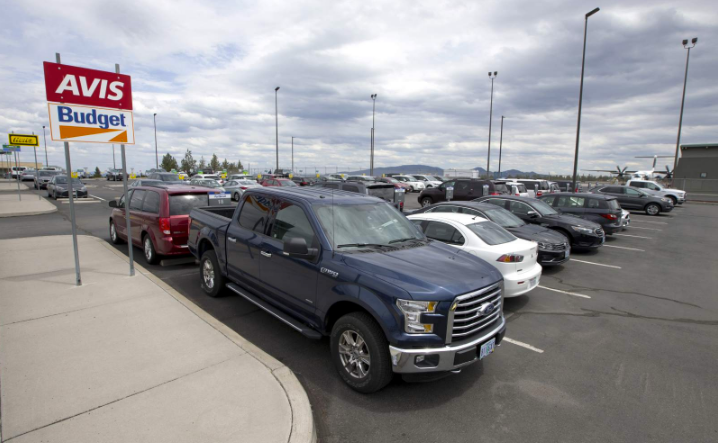 redmond airport car rental hours