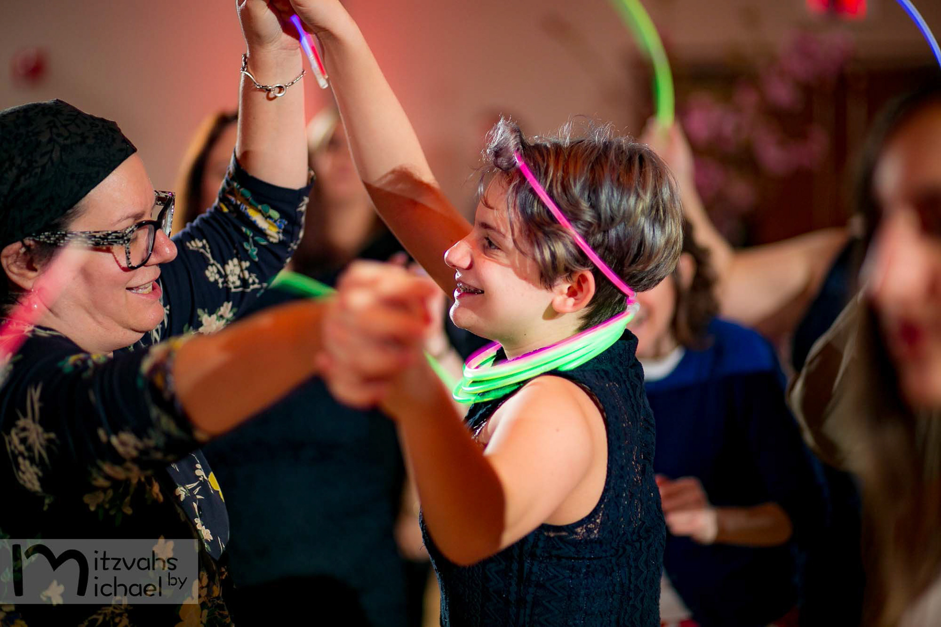 Rachel's Agudas Achim, Alexandria, VA Bat Mitzvah by Mitzvahs by Michael Temchine Photography and Pop Color Events.