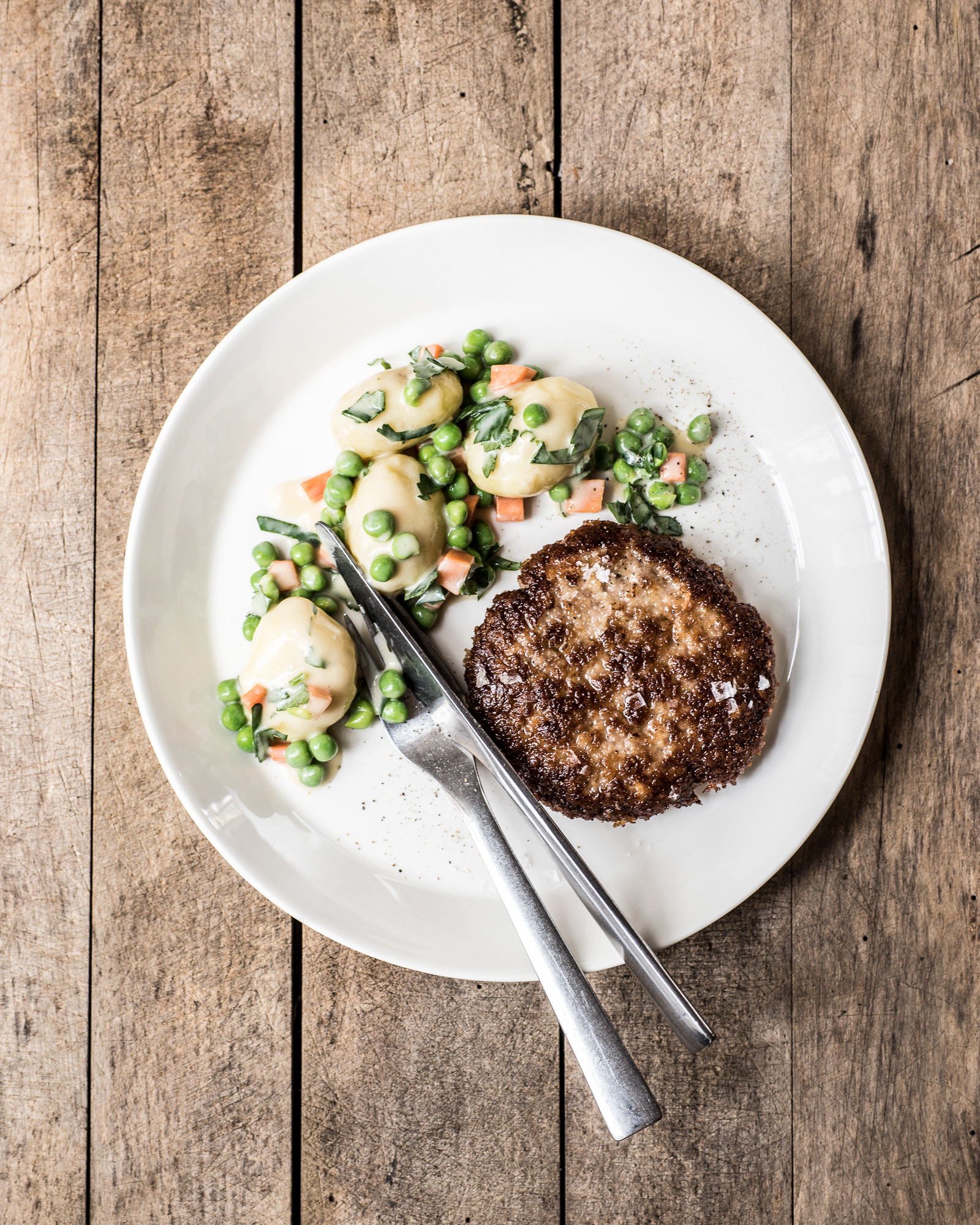 Everyday cooking on the inside - from a cookbook project with Meyers Madhus and Danish state prisons - photo Martin Kaufmann