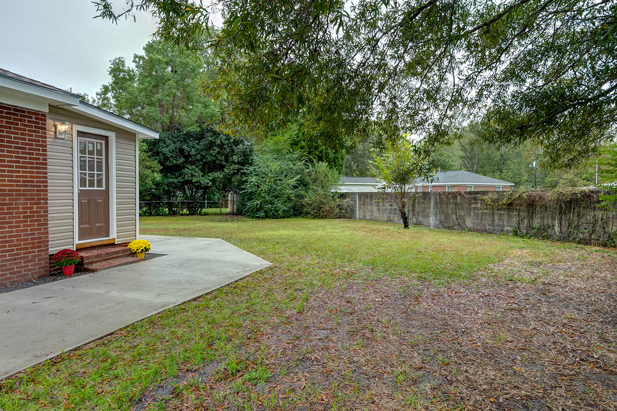 RYAN OSHEA PHOTOGRAPHY 317 Anita Drive