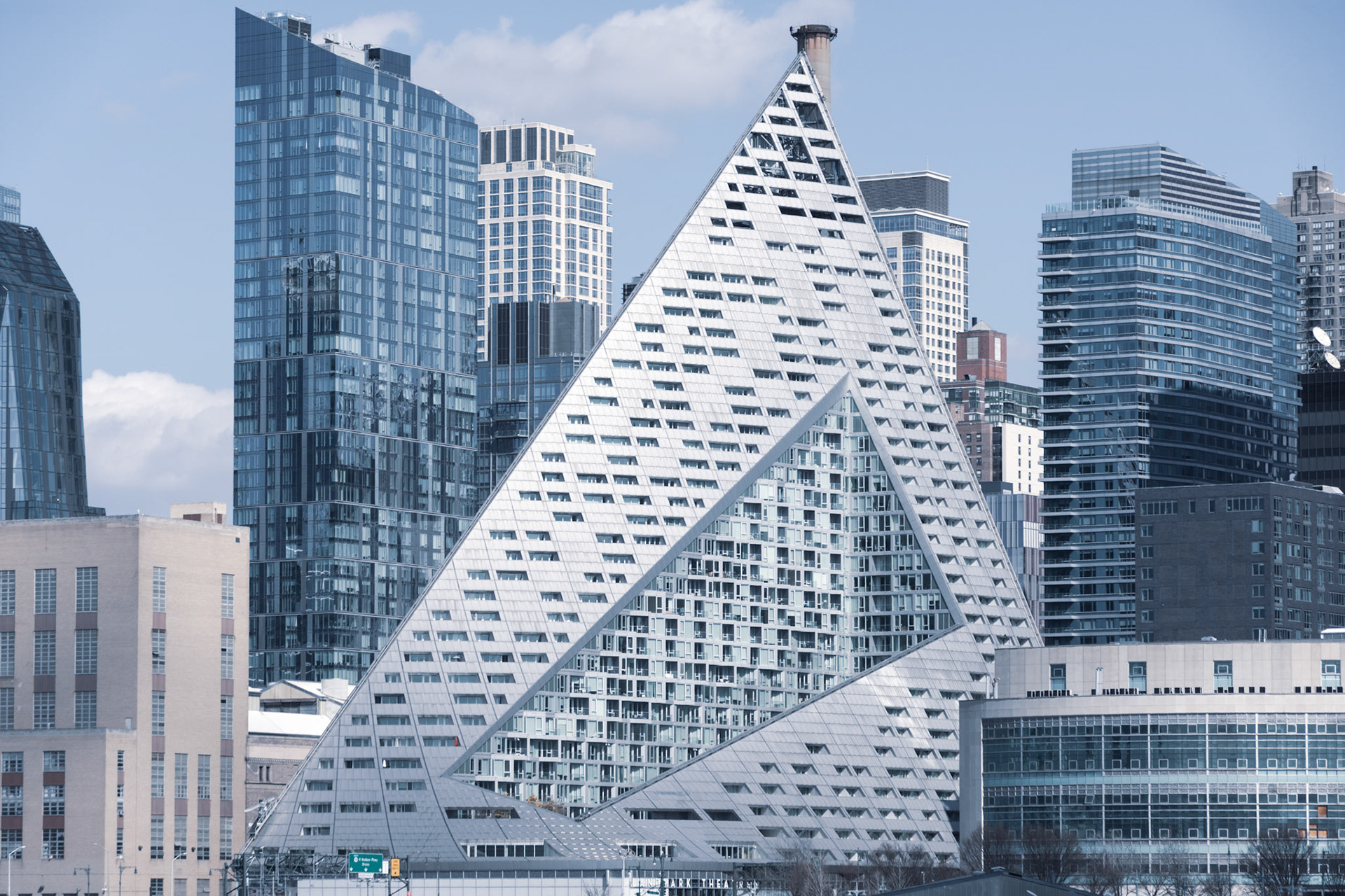 big tetrahedron building new york