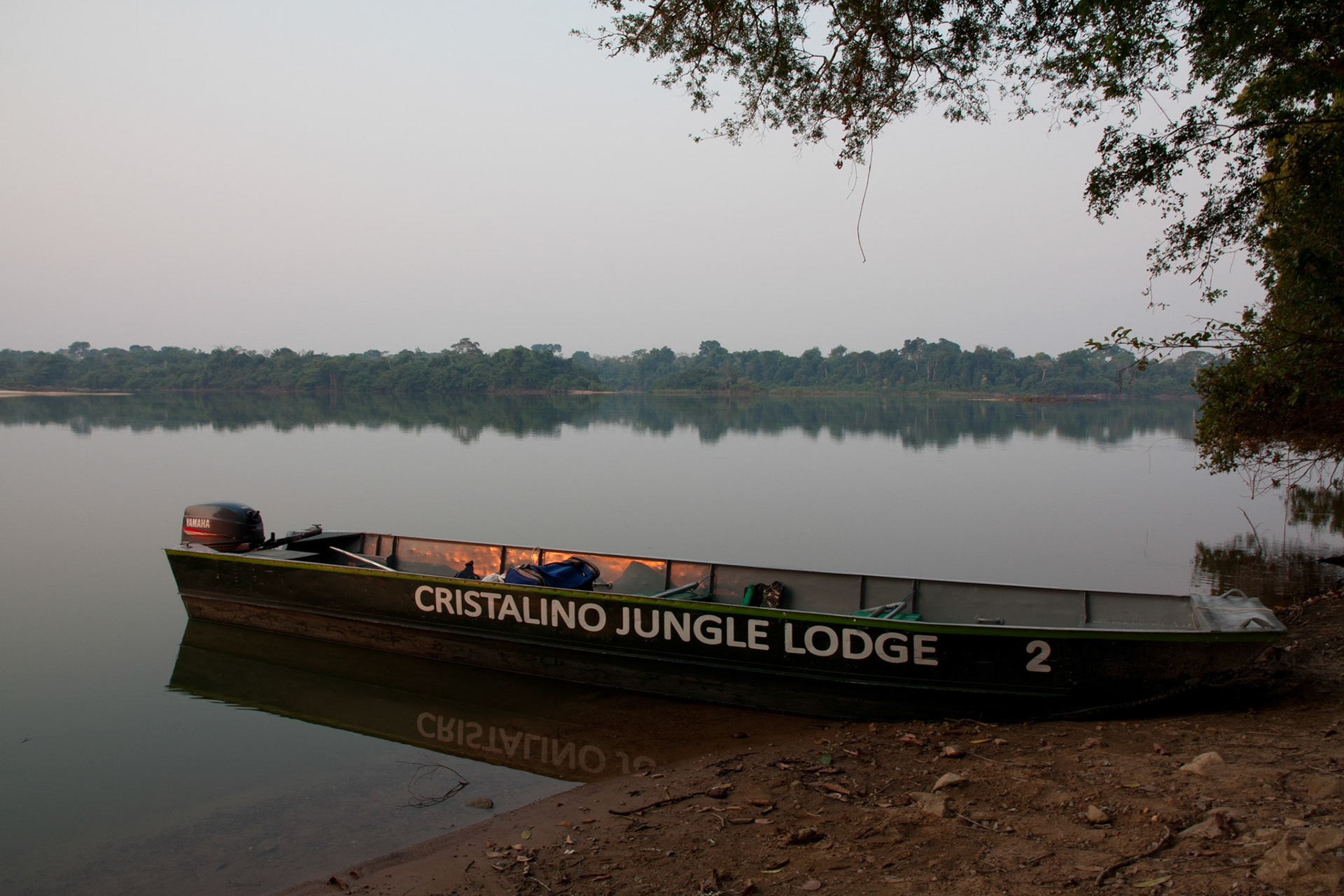 Rio Teles Pires and boat to Cristalino