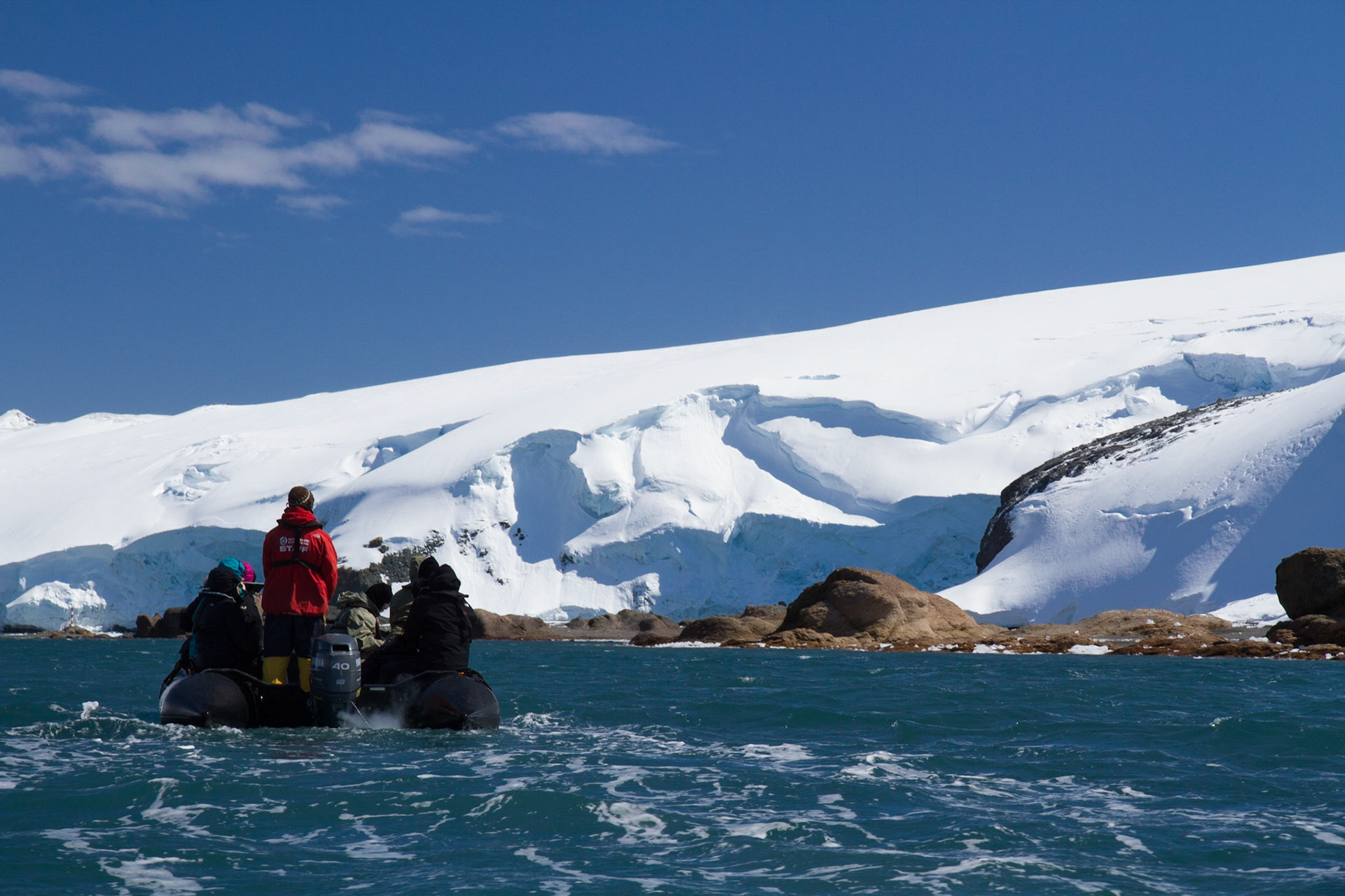 Zodiac cruise, King George Island