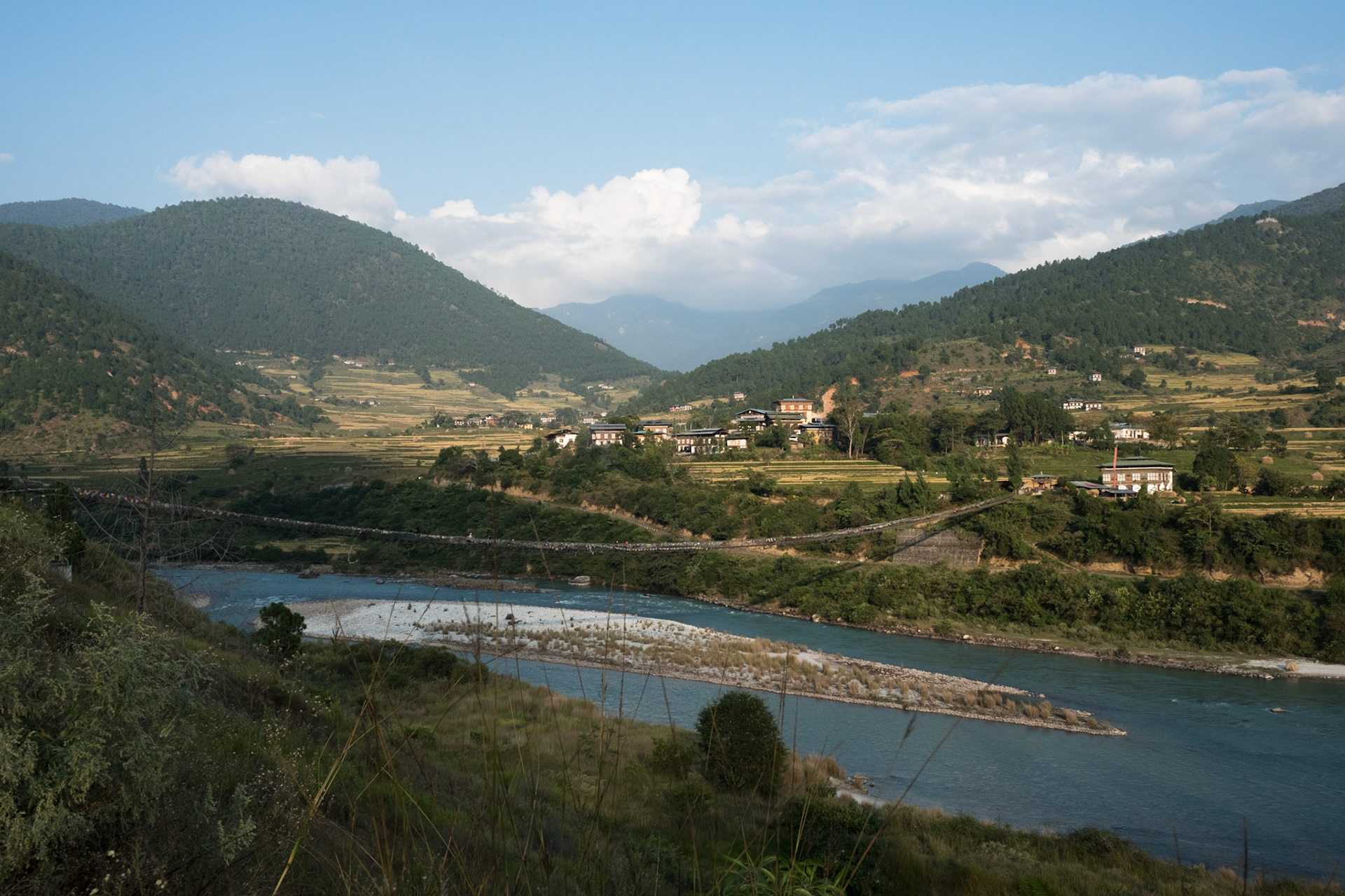 Bridge to Menagang village