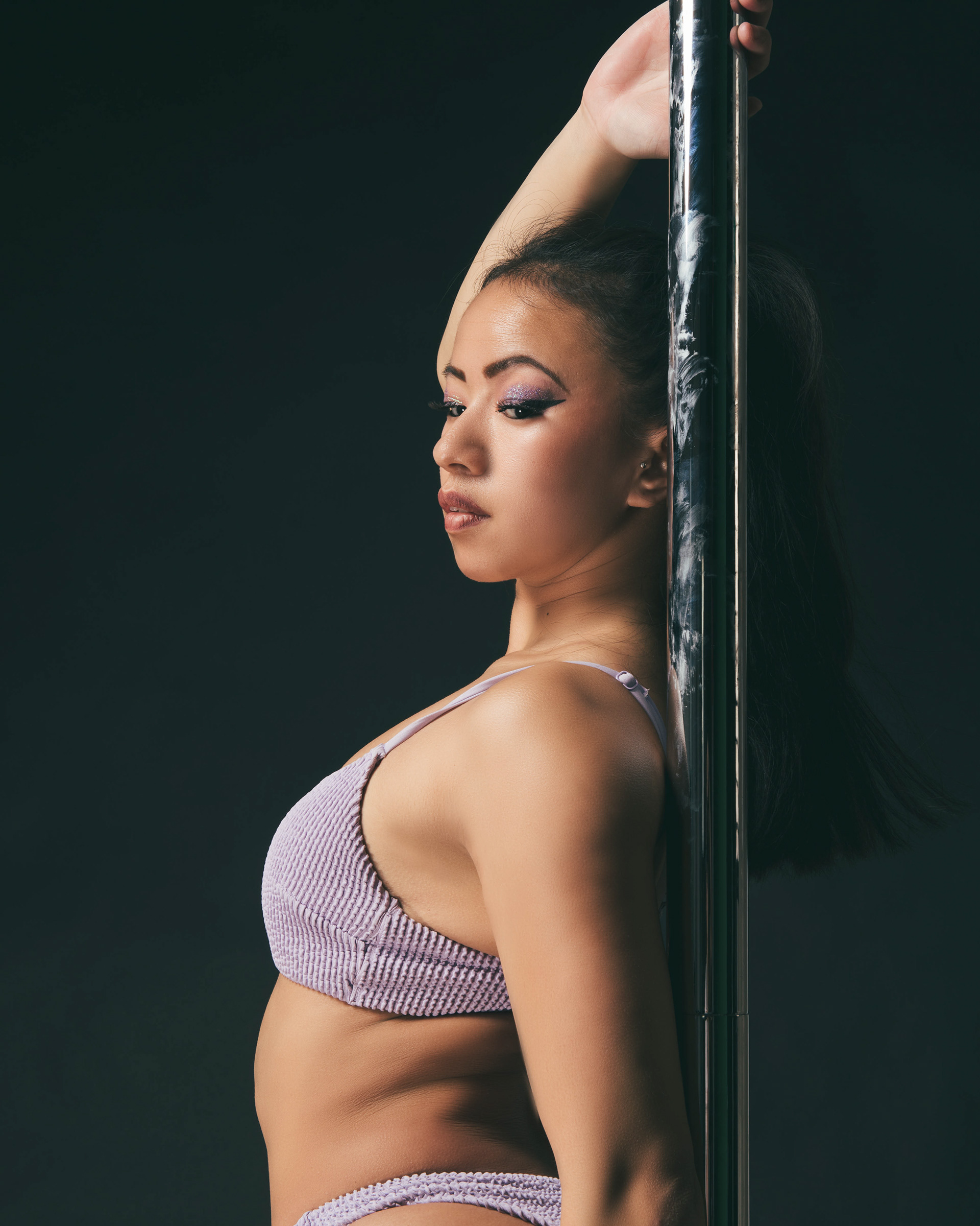 J-anis Photography Pole Photoshoot Portrait