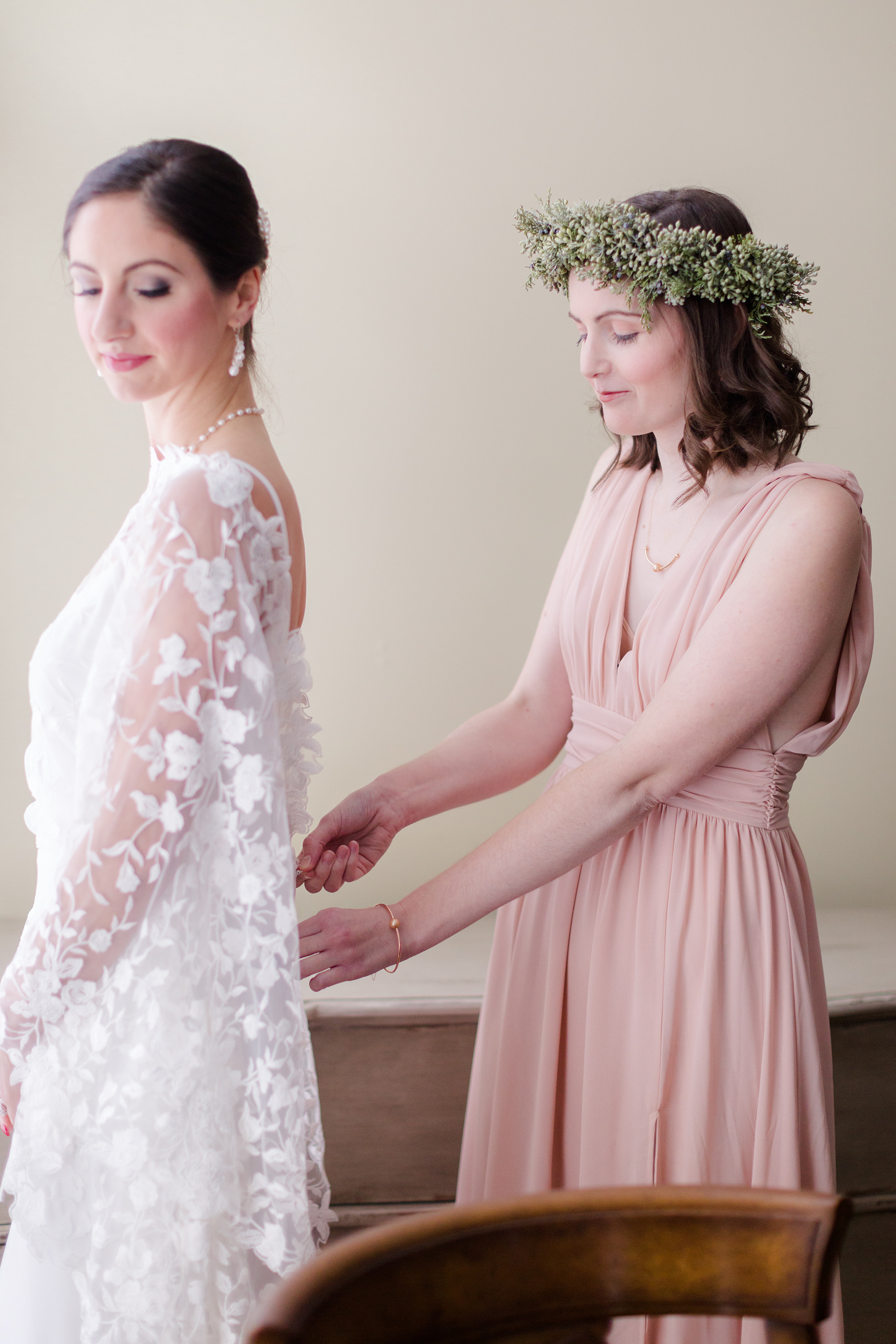 Photographer: @Annemientkaphoto Makeup: @Hillaryfayfreelancemua Hair: @evie_upstyles Venue: @Innatmanchester Florist: @Nancybishopfloral Bridal Gown: @everthinebridal Bridal Model: @Cryssorell