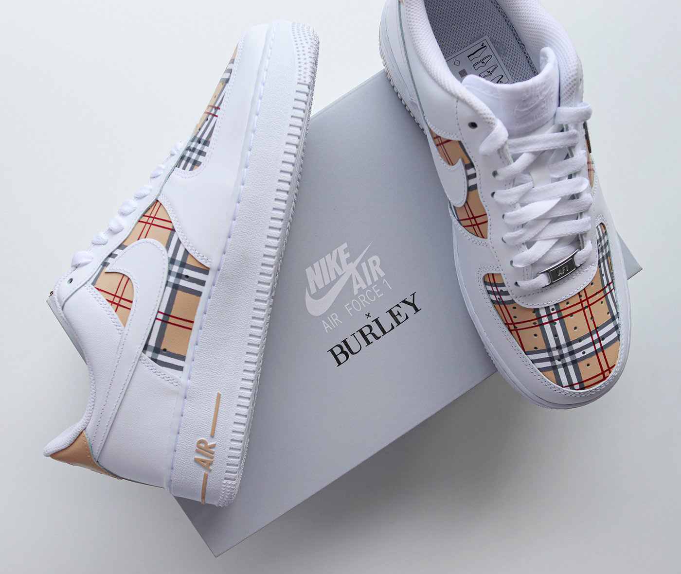 Allover Check Pattern - 350€