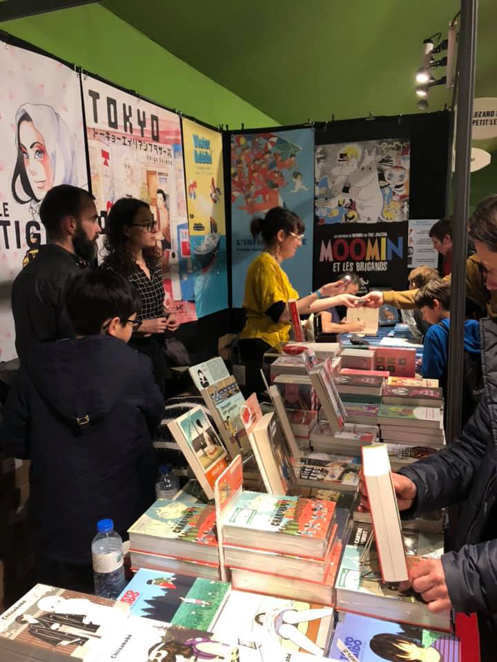 ça dédicace dur sur le stand du lézard noir pour le FIBD d'Angoulême, avec mon comparse Jean-Baptiste Bourgois. it's hard dedication on the stand of the black lizard for the FIBD of Angoulême, with my colleague Jean-Baptiste Bourgois