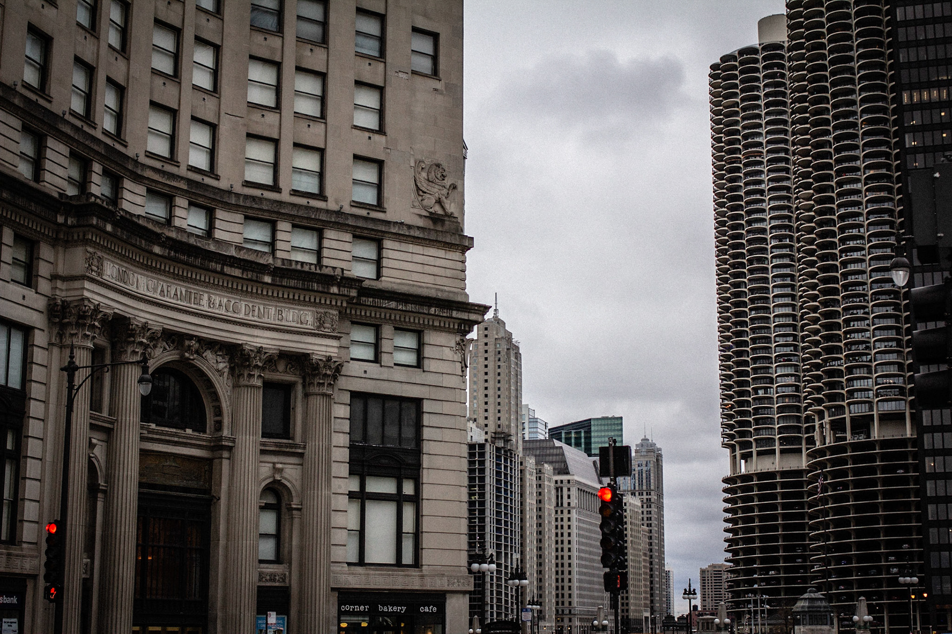 Marina City and London Guarantee buildings in Chicago