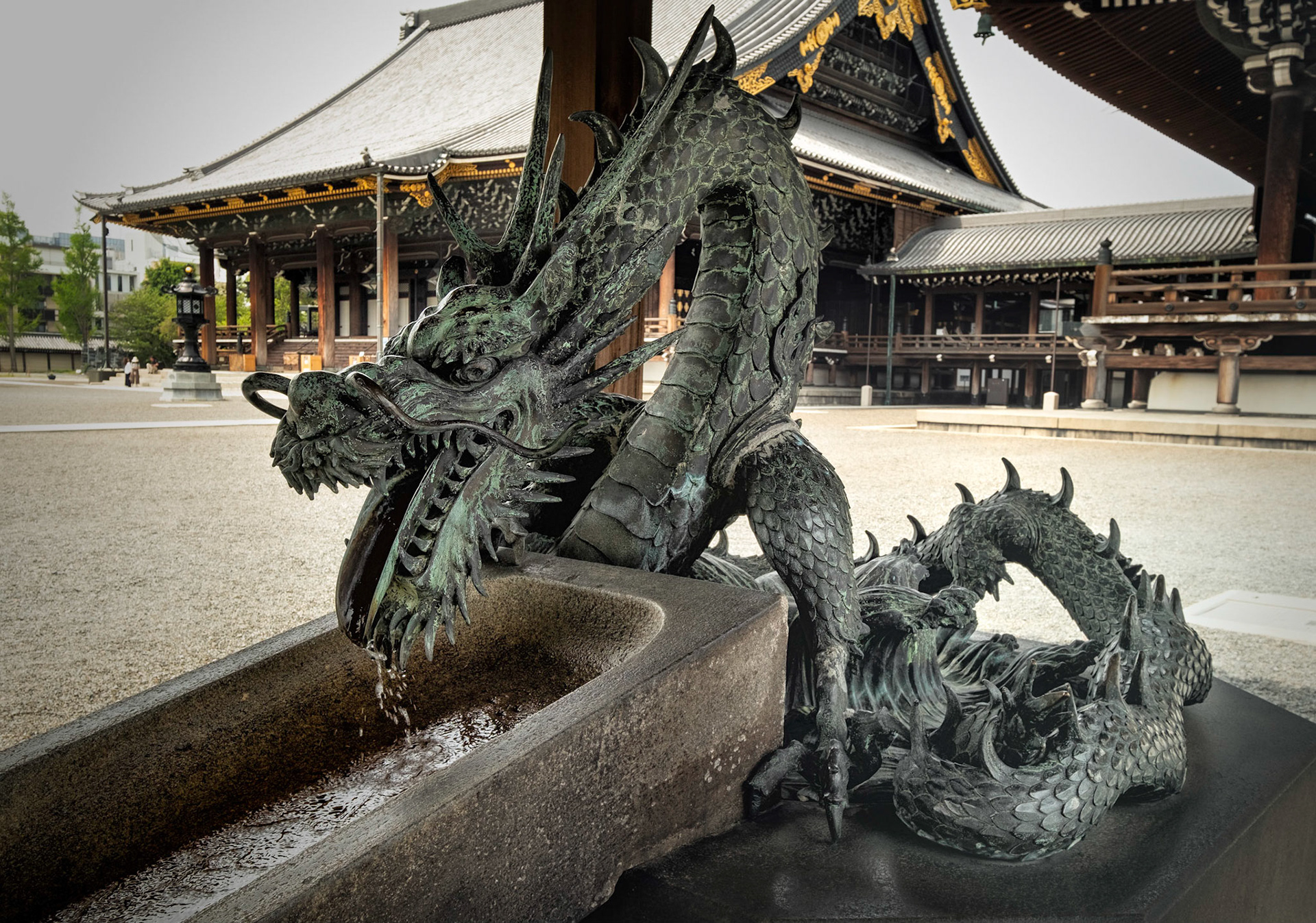 Higashi-Honganji Temple Fountain - Kyoto, Japan