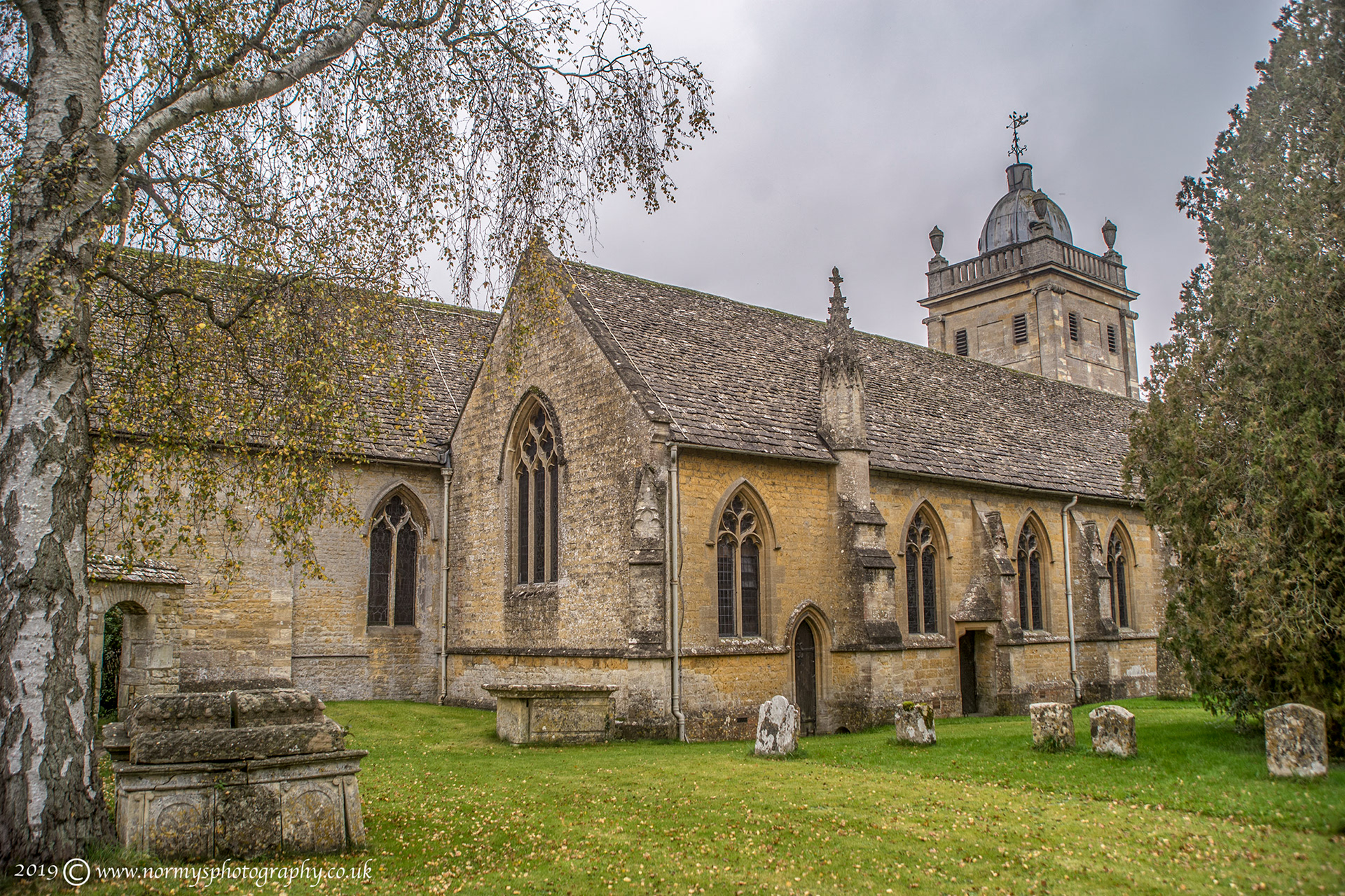 Bourton-on-the-water St Lawrence church