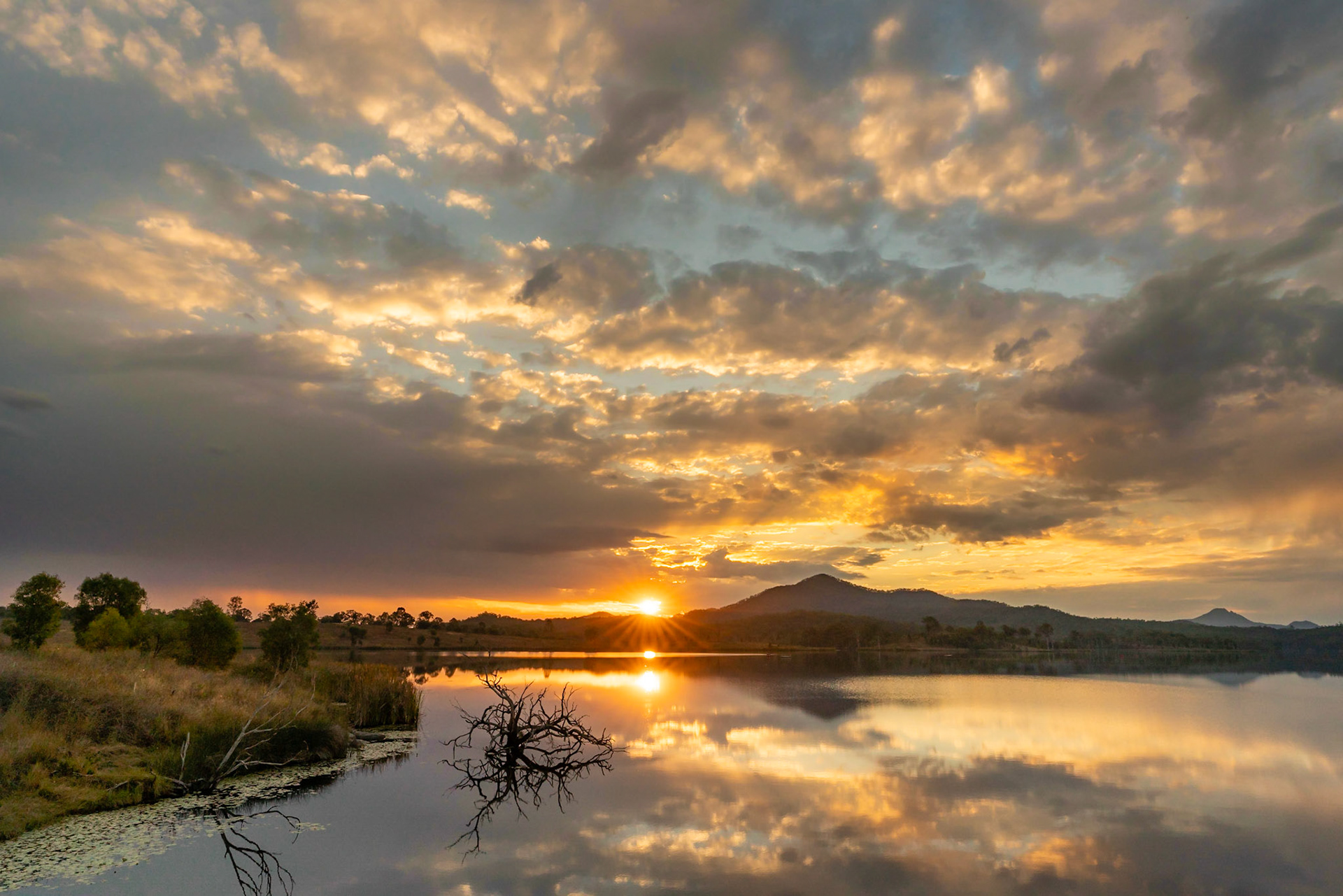Sunset at Lake Wyaralong - Wyaralong via Beaudesert