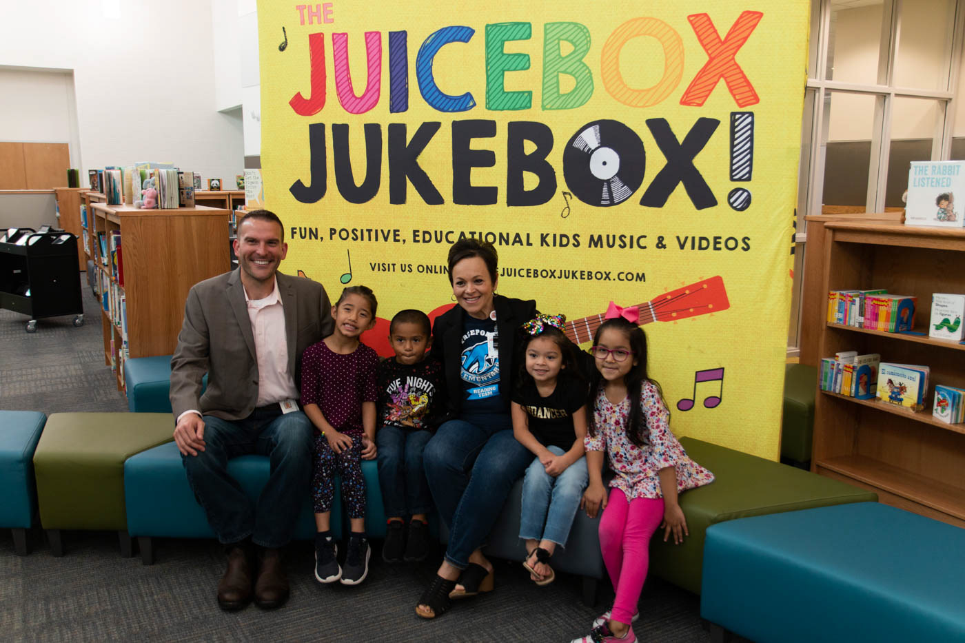 October 11, 2019 | Juicebox Jukebox visits Freeport Elementary School. Photos taken for The Facts.