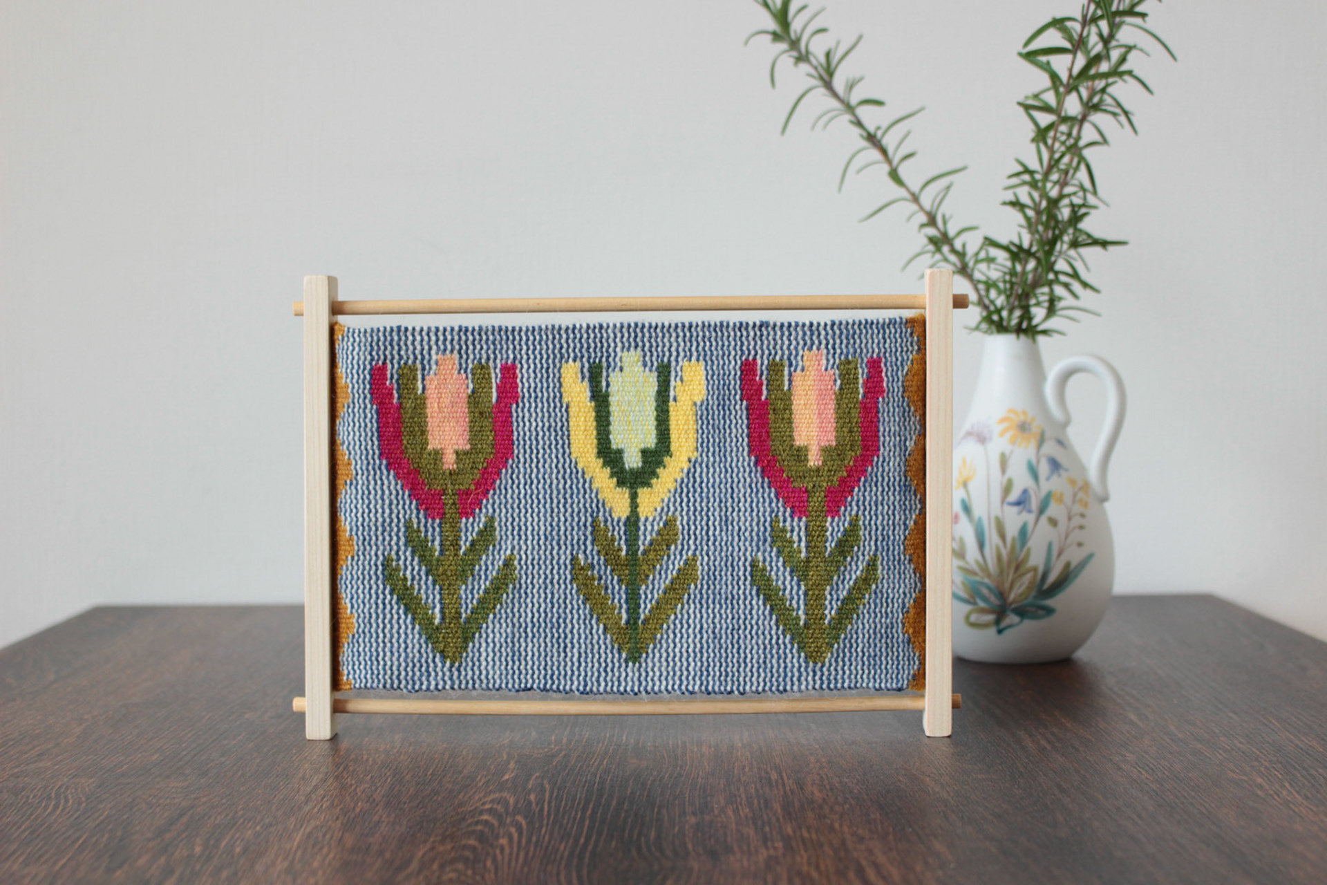 “3Tulpaner" H.F Väv 2020 <Tapestry>タペストリー material: Linen/Wool size: ×cm design, fabrication: Hanako Fujino / H.F Väv
