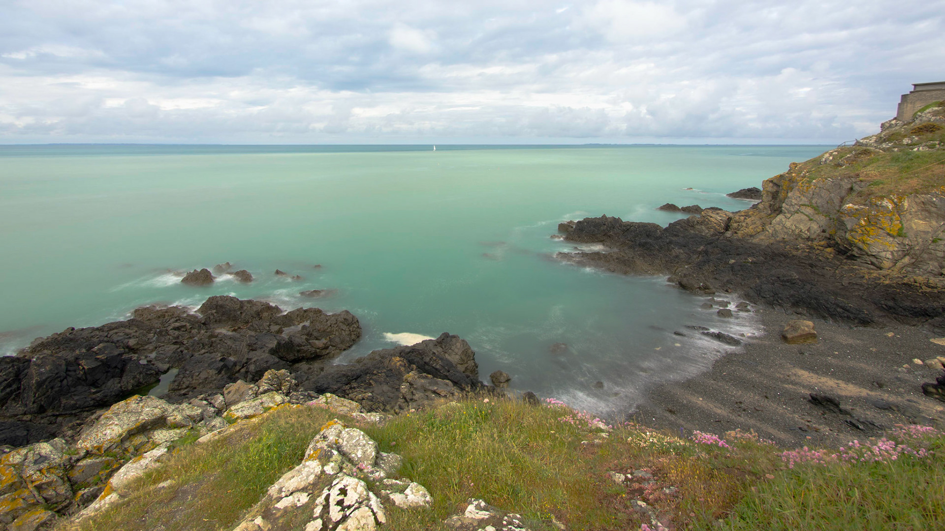 Long exposure over the English channel at Granville, France