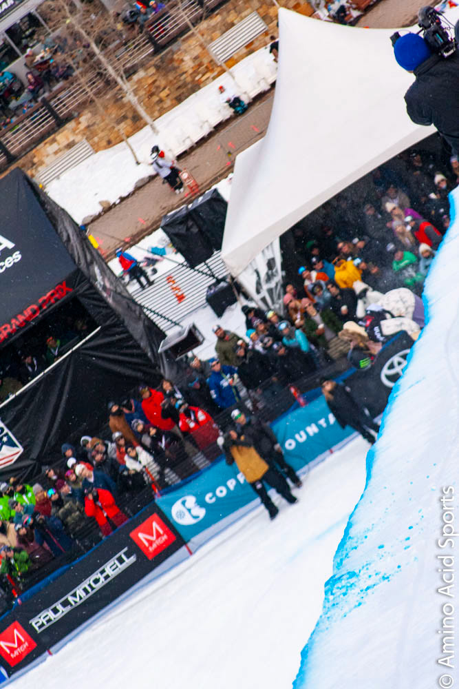 Chloe Kim pulls a back flip cart for her final hit on Run 2 of her Halfpipe cruise