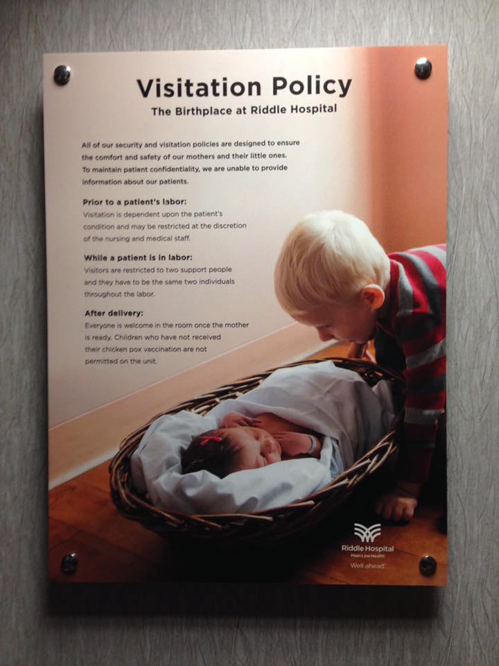 Maternity Sign | InDesign