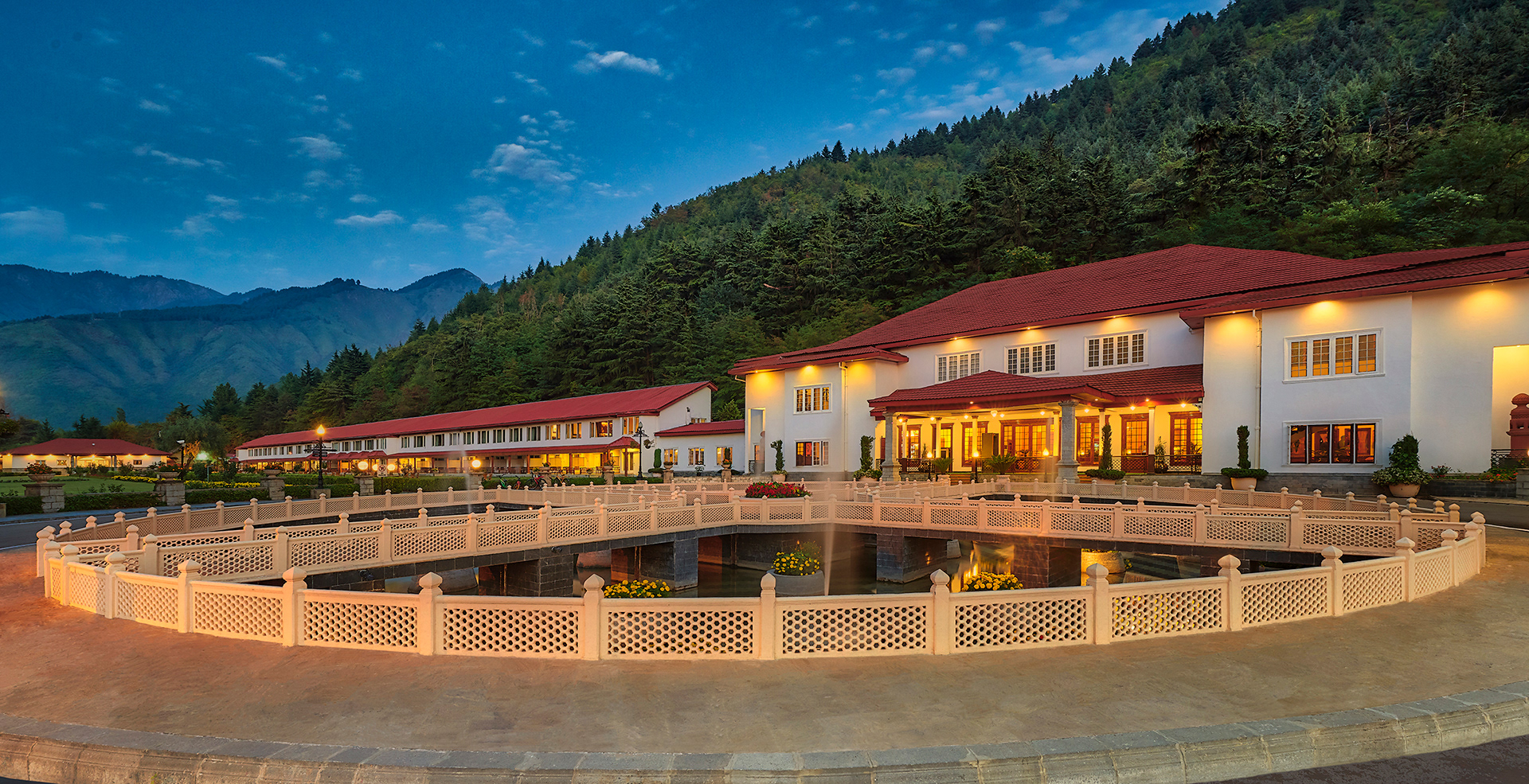 The Lalit Grand Palace, Srinagar