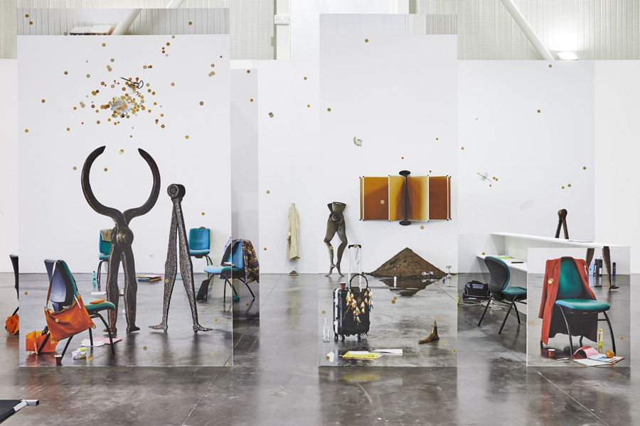 Emmanuelle Lainé, Suspension Volontaire de la Crédulité, Panorama 2019, exhibition view, Credit : Jeanchristophe Lett