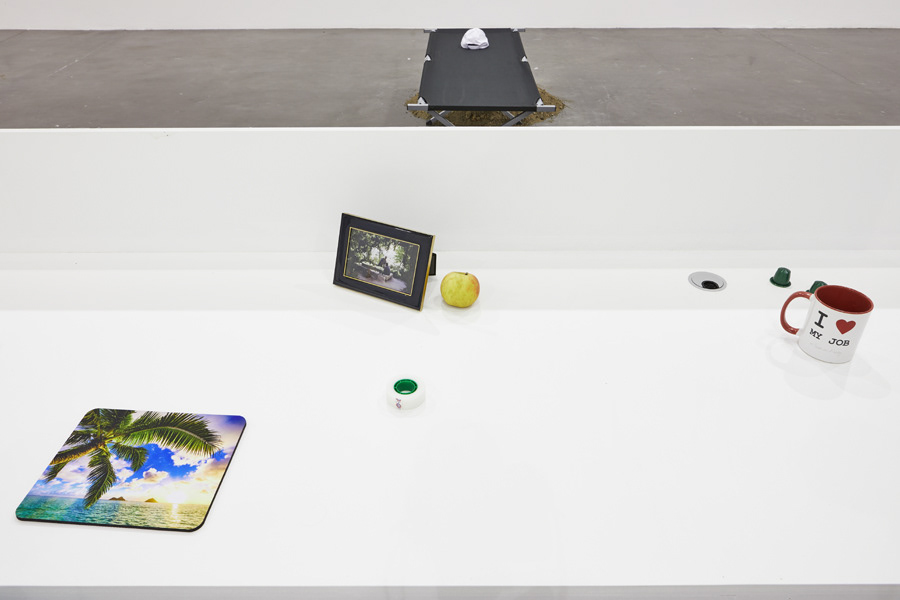 Emmanuelle Lainé, Suspension Volontaire de la Crédulité, Panorama 2019, exhibition view, Credit : Jeanchristophe Lett