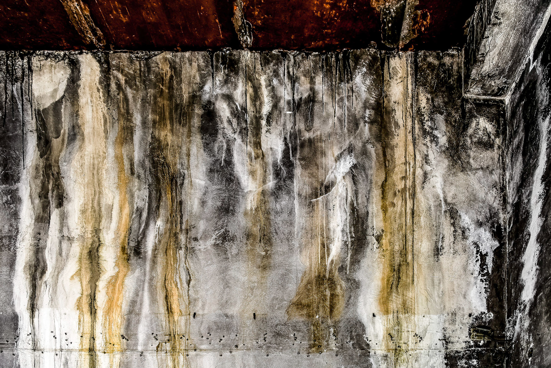 François L'Hotel, ”leakage", 2016, Photography, 180x120 cm - Archival Fine Art Inkjet Print - Edition : 1/3 - ID161007134549