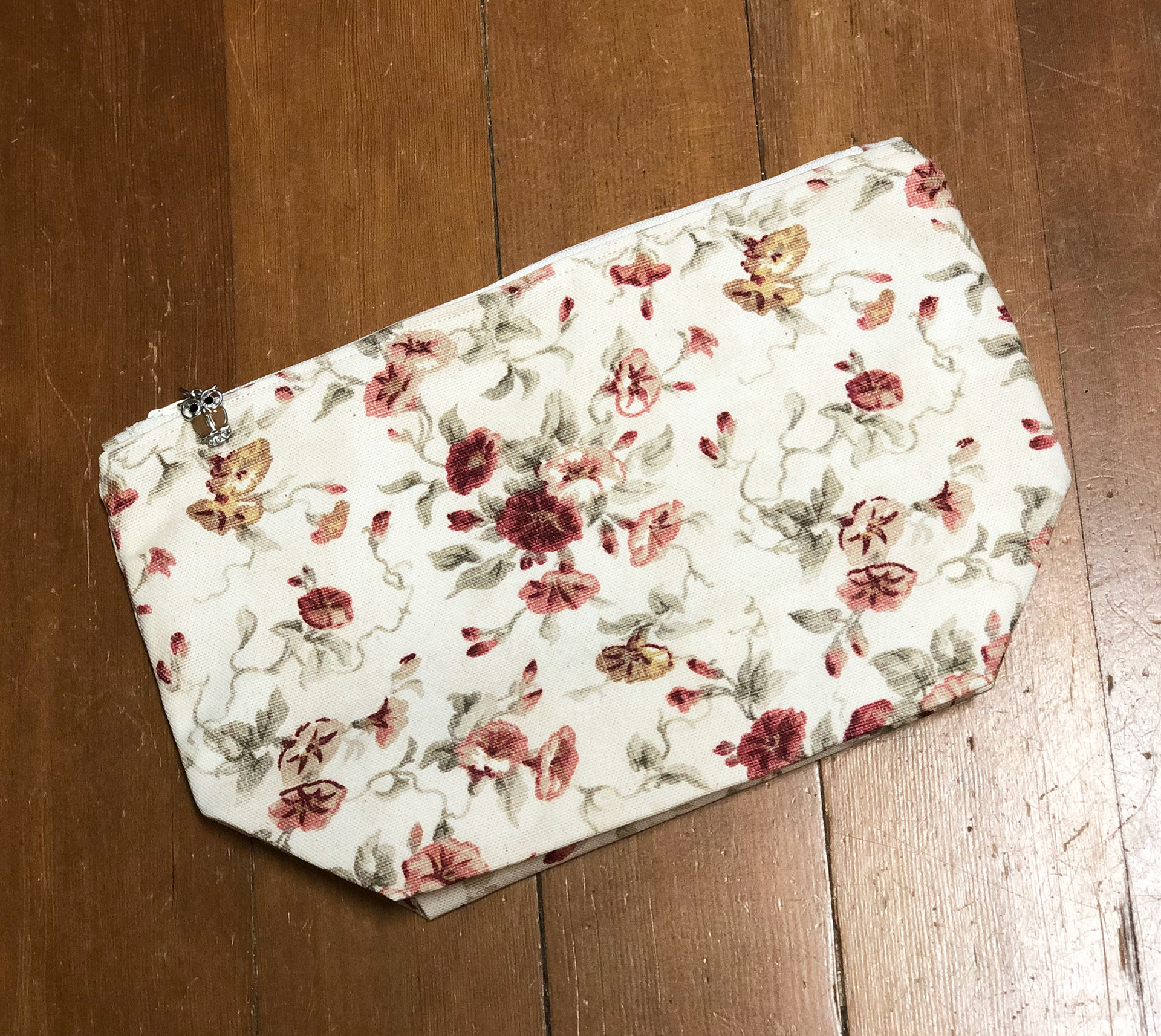 Makeup bag